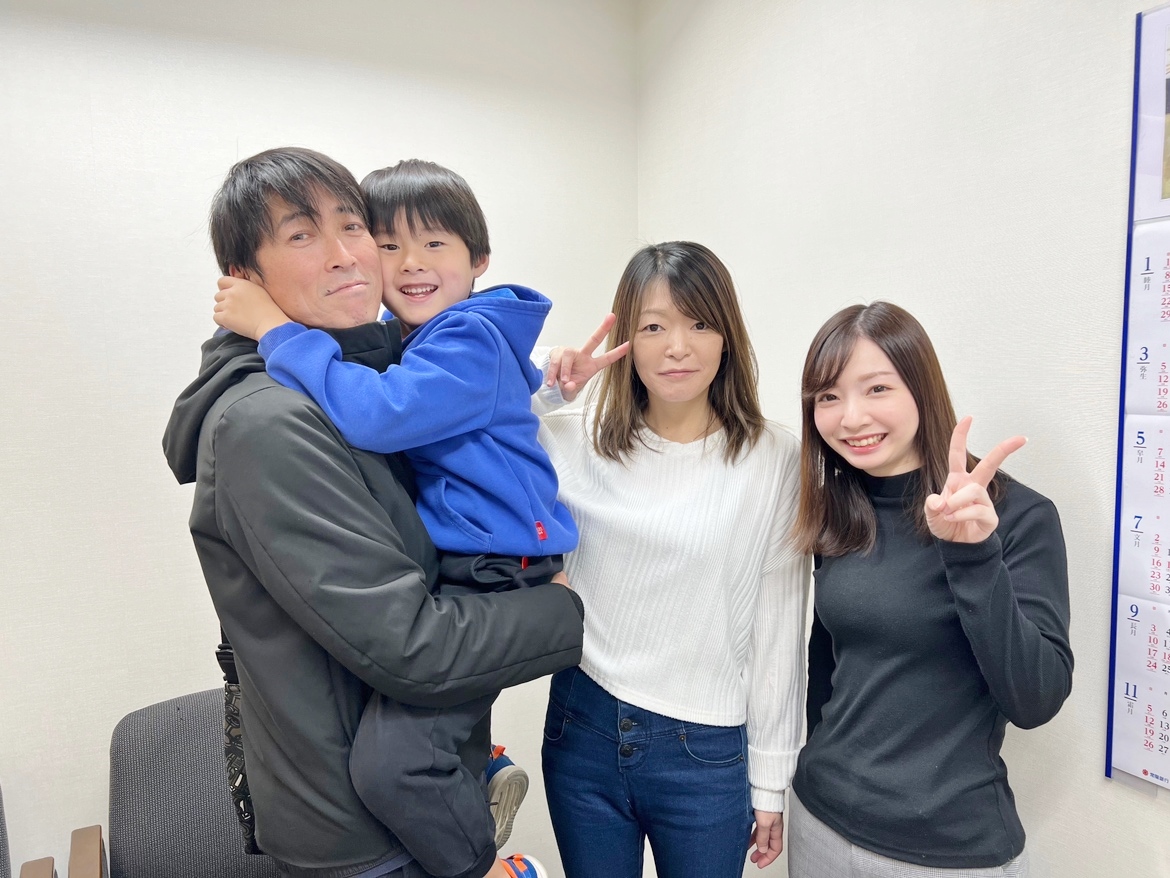 感じのいい可愛らしく親身になってくれる担当者でした！お休みの日にも対応していただいて無敵でした！